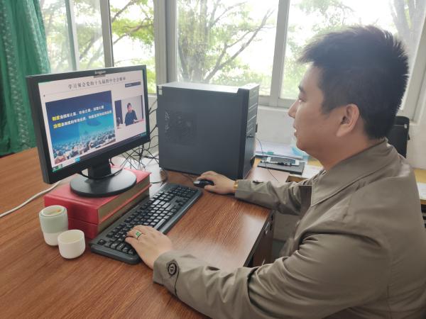文化與傳播學院 以網絡文化傳播為抓手，深化學習型黨組織建設