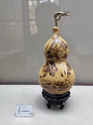 玲瓏百態，匠心傳承 葫蘆工藝美術品的收藏與鑒賞